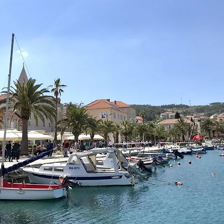 Karla 4 Супетар