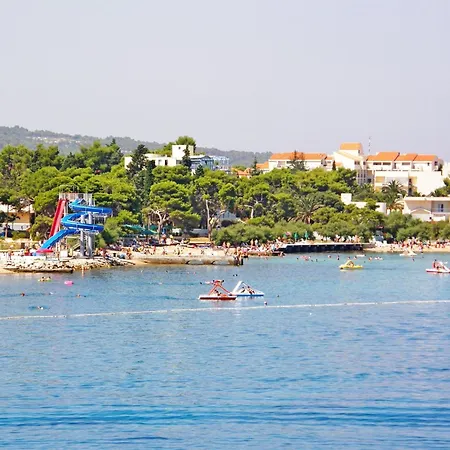 Апартаменты Karla 4 *