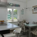 شقة Karla 4 *